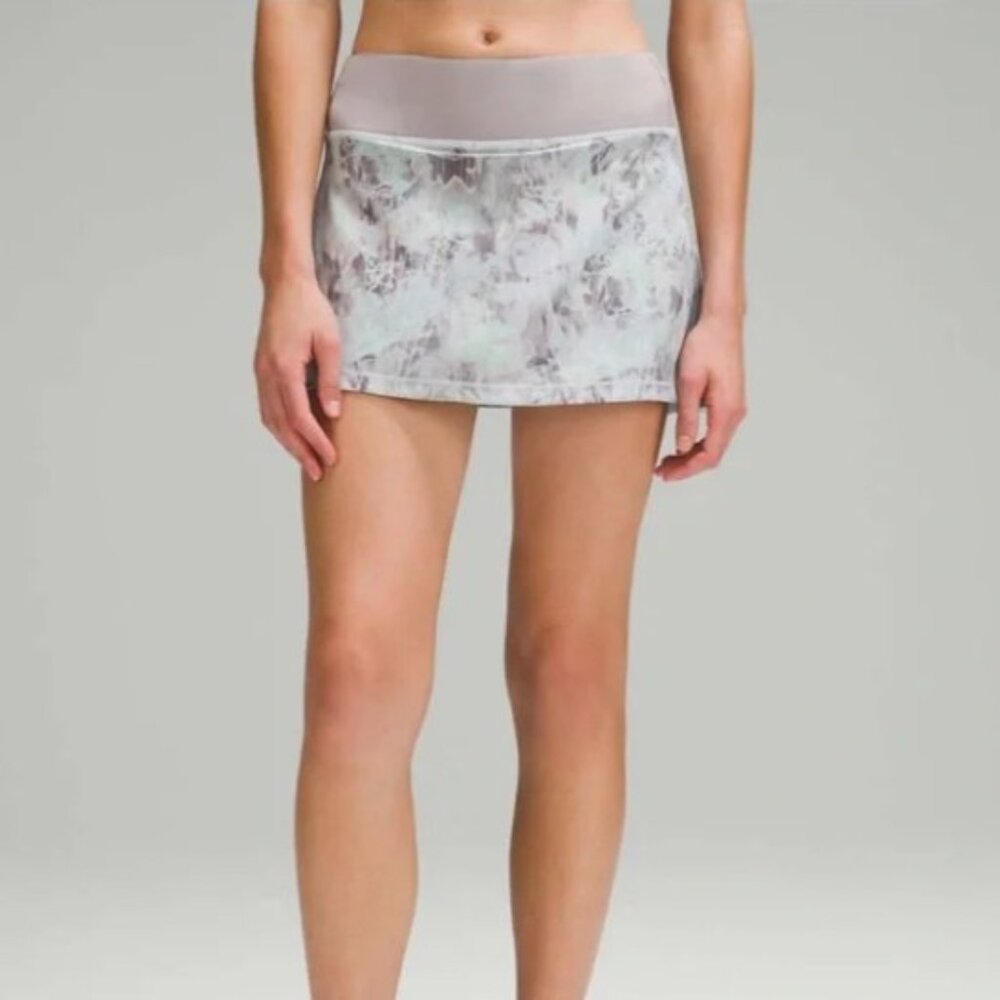 Lululemon Pace Rival Mid-Rise Skirt in Plisse Bloom Multi / Mauve Grey sz 14